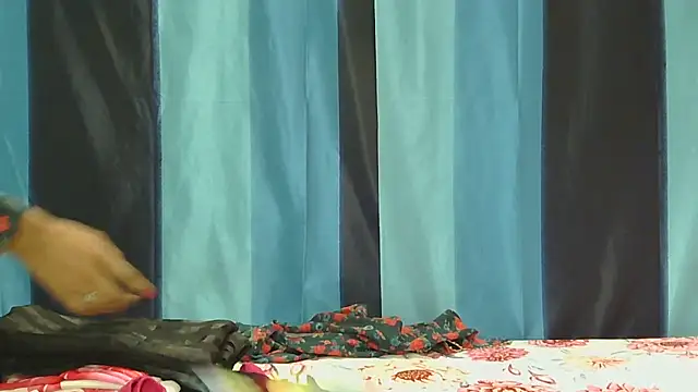 Snapshot of Aarti_misty71 chatting on September 26, 2025, 4:52 am Aarti misty71 online show from September 26, 2025, 4:52 am