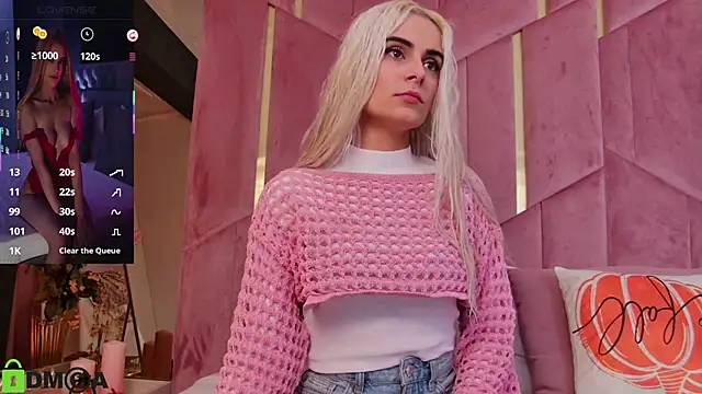 Snapshot of SelenaDaze chatting on October 30, 2025, 4:44 am SelenaDaze online show from October 30, 2025, 4:44 am