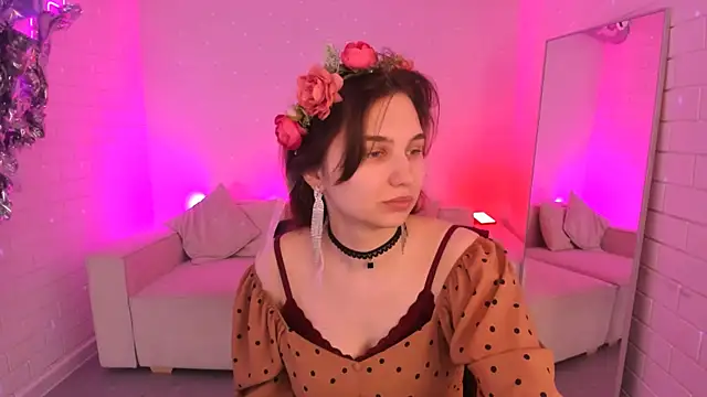 TessaMill online show from April 24, 2026, 5:09 am