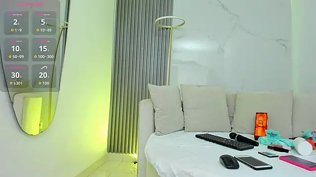 Snapshot of kiaratentation chatting on October 19, 2025, 7:38 pm kiaratentation online show from October 19, 2025, 7:38 pm