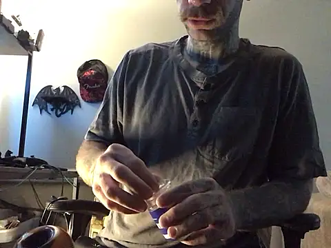 Snapshot of BlueCollarTattoos chatting on May 12, 2026, 6:36 pm BlueCollarTattoos online show from May 12, 2026, 6:36 pm