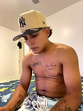 Snapshot of david_omr chatting on September 23, 2025, 2:40 am david omr online show from September 23, 2025, 2:40 am