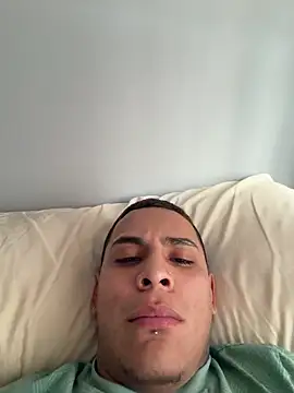 Snapshot of david_omr chatting on March 1, 2026, 7:03 pm david omr online show from March 1, 2026, 7:03 pm