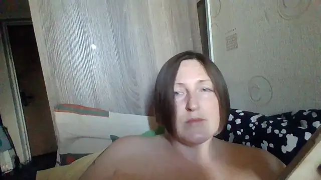 Snapshot of AllaSowinskaya chatting on July 25, 2026, 10:11 am AllaSowinskaya online show from July 25, 2026, 10:11 am