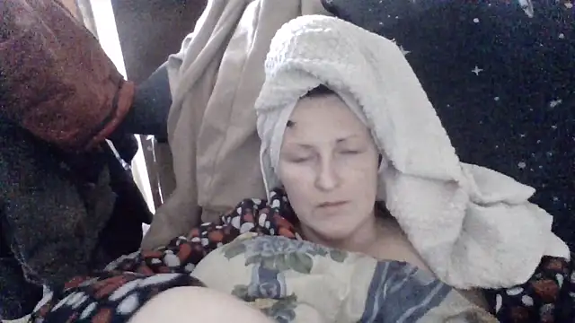 AllaSowinskaya online show from May 1, 2026, 9:14 am