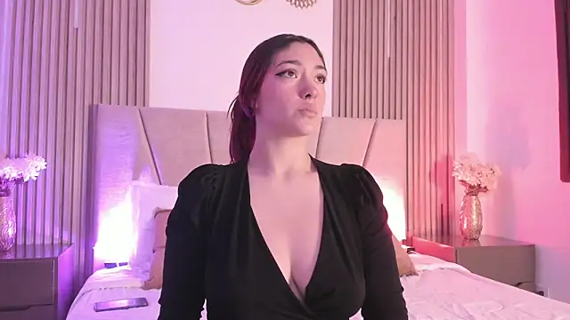 Victoria Beaumont online show from January 15, 2026, 11:46 am