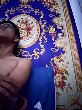 Anches online show from April 14, 2026, 1:21 am