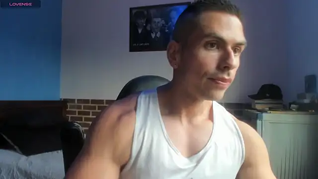 Snapshot of justinkarter chatting on June 24, 2026, 4:27 pm justinkarter online show from June 24, 2026, 4:27 pm