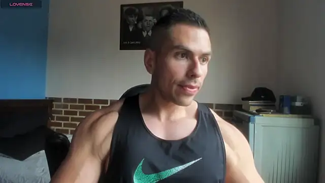Snapshot of justinkarter chatting on July 8, 2026, 4:29 pm justinkarter online show from July 8, 2026, 4:29 pm