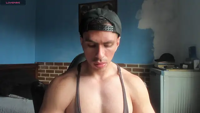 Snapshot of justinkarter chatting on June 18, 2026, 5:51 pm justinkarter online show from June 18, 2026, 5:51 pm