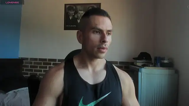 Snapshot of justinkarter chatting on July 7, 2026, 3:37 pm justinkarter online show from July 7, 2026, 3:37 pm