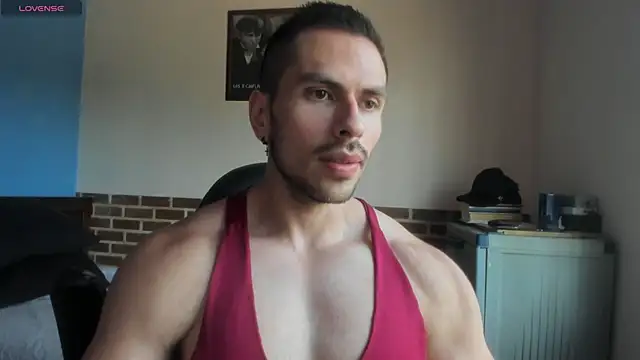 Snapshot of justinkarter chatting on July 15, 2026, 4:14 pm justinkarter online show from July 15, 2026, 4:14 pm