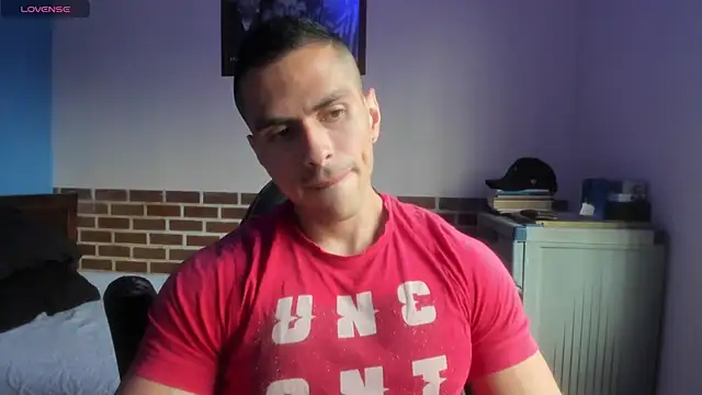 Snapshot of justinkarter chatting on August 3, 2026, 4:13 pm justinkarter online show from August 3, 2026, 4:13 pm