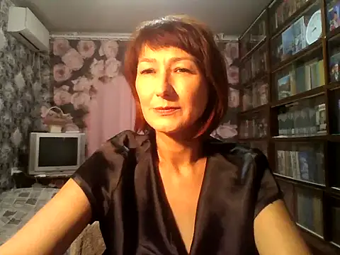 Snapshot of Pline1 chatting on October 23, 2025, 5:44 pm Pline1 online show from October 23, 2025, 5:44 pm