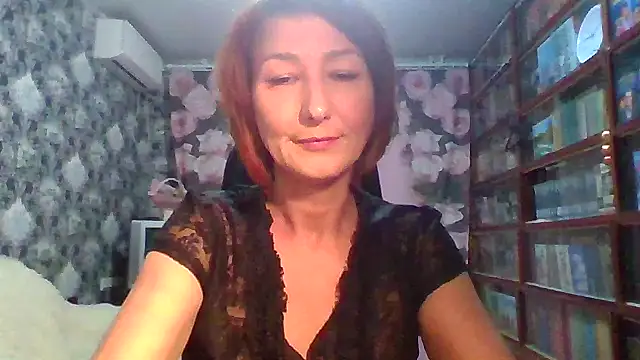 Snapshot of Pline1 chatting on November 17, 2025, 10:47 pm Pline1 online show from November 17, 2025, 10:47 pm