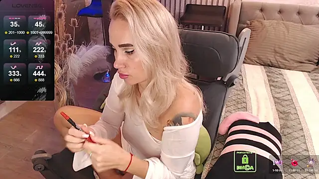 FreeBerryMILF online show from October 15, 2025, 3:20 pm