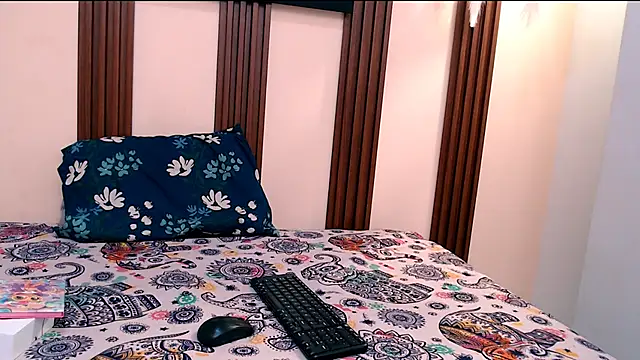 kimberly18cute online show from November 15, 2025, 12:14 am