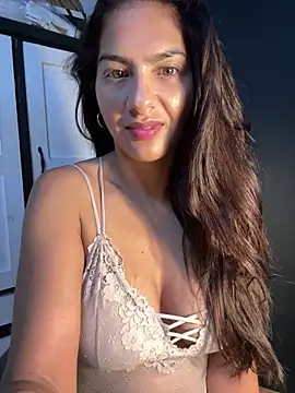 Snapshot of chicachocolate01 chatting on February 9, 2026, 5:38 am chicachocolate01 online show from February 9, 2026, 5:38 am