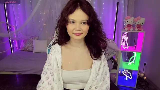 Snapshot of EmilyChaves chatting on May 25, 2026, 7:18 am EmilyChaves online show from May 25, 2026, 7:18 am
