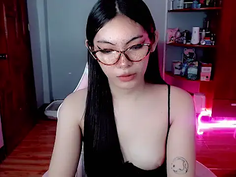 Snapshot of Miss_hornydolly chatting on February 6, 2026, 10:28 pm Miss hornydolly online show from February 6, 2026, 10:28 pm