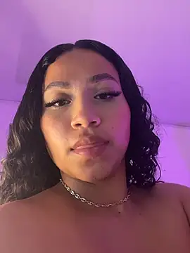 Snapshot of _emilywalker chatting on February 4, 2026, 2:06 am emilywalker online show from February 4, 2026, 2:06 am