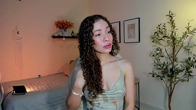 Snapshot of isabella-garcia- chatting on April 26, 2026, 1:25 am isabella-garcia- online show from April 26, 2026, 1:25 am