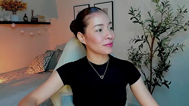 Snapshot of isabella-garcia- chatting on April 17, 2026, 2:47 am isabella-garcia- online show from April 17, 2026, 2:47 am