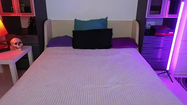 Lila West online show from February 21, 2026, 4:31 pm