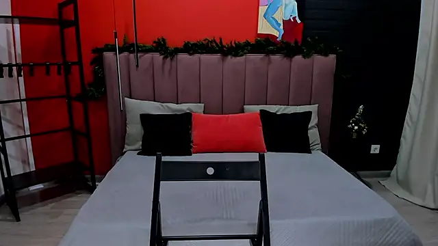 Kat  cat online show from November 25, 2025, 9:42 am