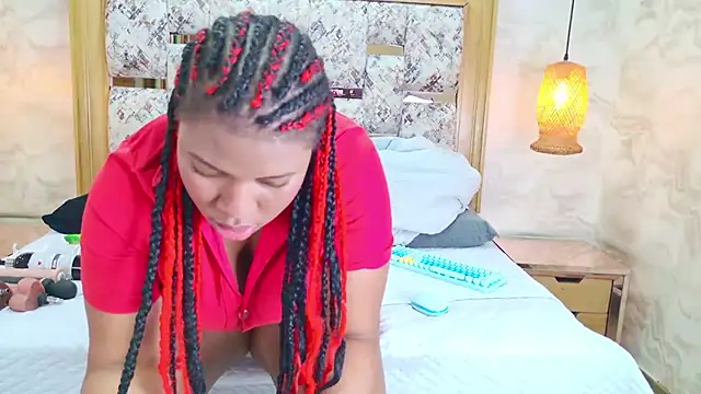 ZOLEY WATSON online show from November 25, 2025, 3:07 am