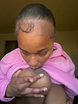 Snapshot of yummy0322 chatting on November 23, 2025, 3:44 pm yummy0322 online show from November 23, 2025, 3:44 pm