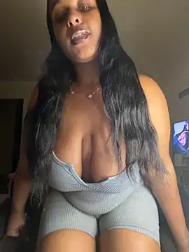 Snapshot of yummy0322 chatting on November 13, 2025, 3:54 am yummy0322 online show from November 13, 2025, 3:54 am