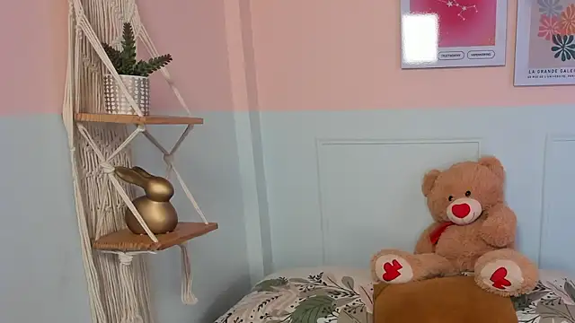 Snapshot of Camila_Rivers chatting on March 13, 2026, 4:28 am Camila Rivers online show from March 13, 2026, 4:28 am