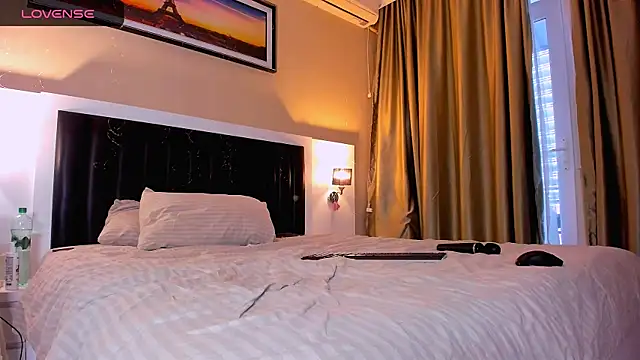 marrenaa online show from February 4, 2026, 1:06 pm