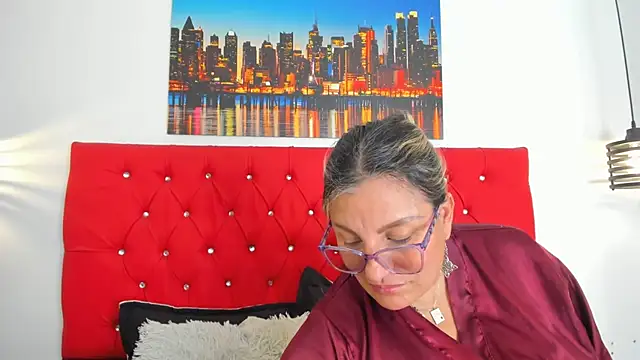 carolinacrus01 online show from March 20, 2026, 4:52 pm