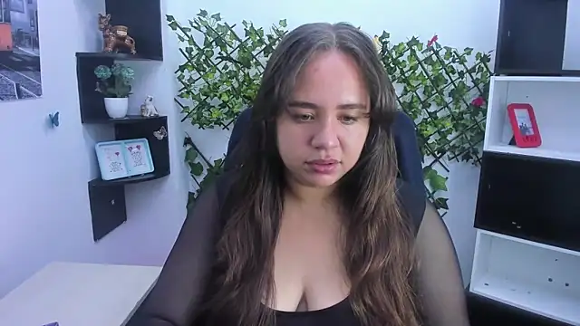 LucyOwen 18 online show from February 24, 2026, 1:12 pm