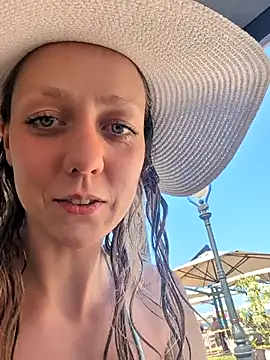 Eveline Beauty Kitty online show from June 30, 2026, 1:33 pm