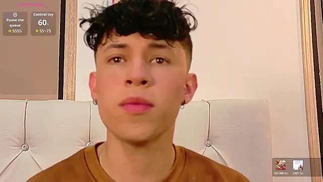 Snapshot of Axel__Evans chatting on March 18, 2026, 12:19 pm Axel Evans online show from March 18, 2026, 12:19 pm