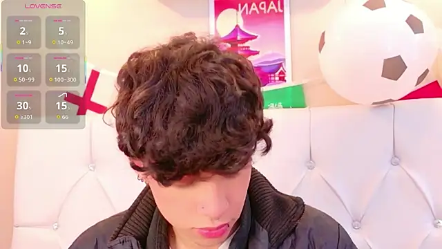 Snapshot of Axel__Evans chatting on June 29, 2026, 12:16 pm Axel Evans online show from June 29, 2026, 12:16 pm
