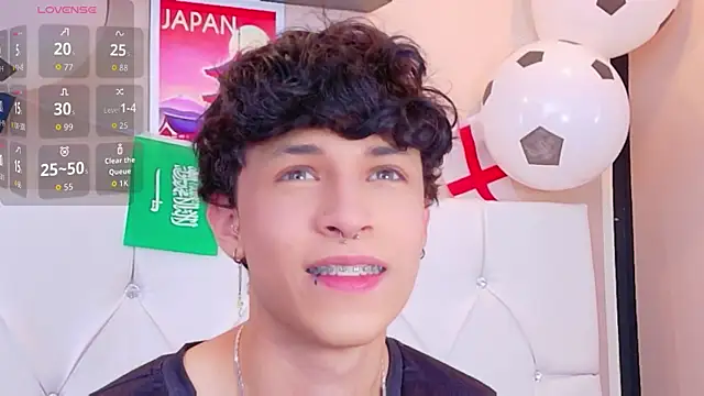 Axel  Evans online show from June 18, 2026, 2:00 pm