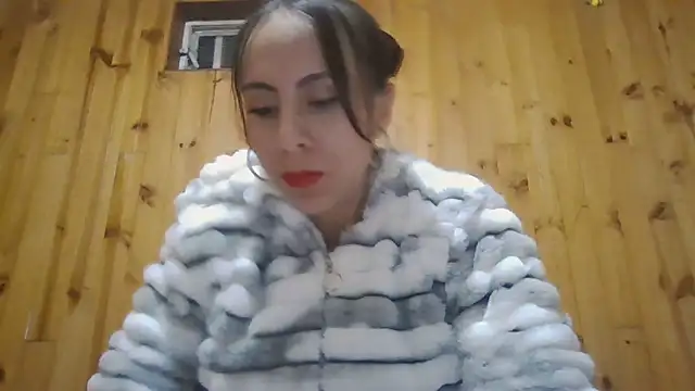 Roselingalvis13 online show from October 20, 2025, 2:35 am