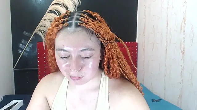 MiaKimky online show from December 3, 2025, 4:17 pm