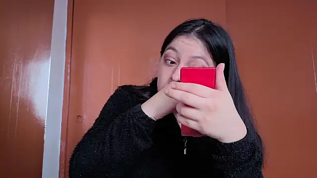 MiaKimky online show from November 4, 2025, 4:44 pm