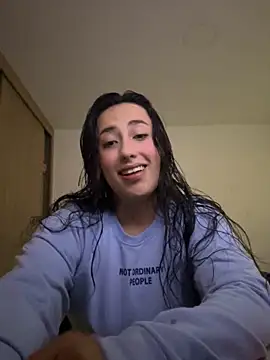 my aleja  online show from October 10, 2025, 11:49 pm