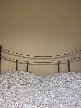 Snapshot of SarettaB90 chatting on October 19, 2025, 3:37 pm SarettaB90 online show from October 19, 2025, 3:37 pm