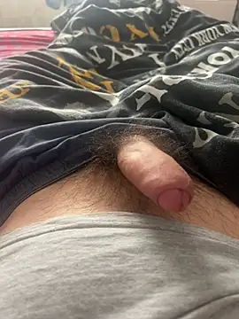 Snapshot of FrequentFew chatting on March 15, 2026, 8:54 am FrequentFew online show from March 15, 2026, 8:54 am