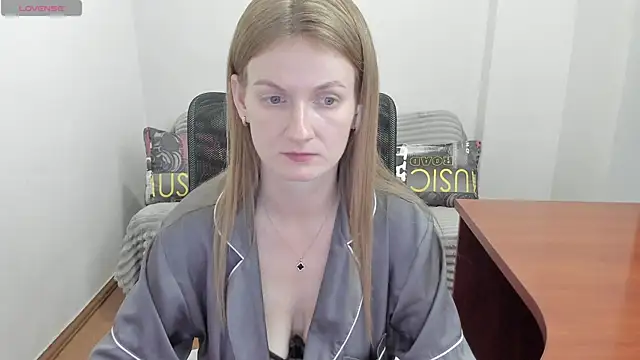 Snapshot of Alisha_Skyes chatting on July 7, 2026, 5:16 pm Alisha Skyes online show from July 7, 2026, 5:16 pm