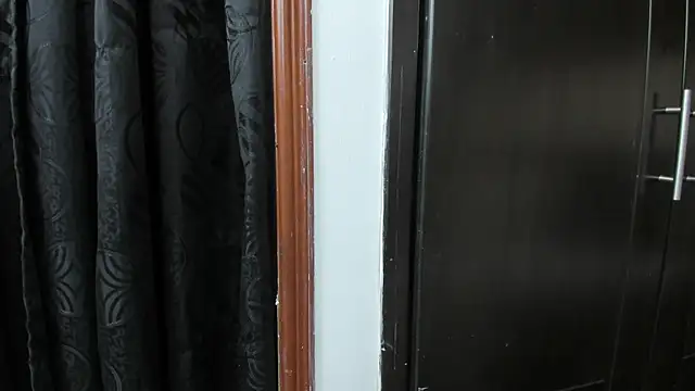 Matilda Liz online show from December 1, 2025, 3:35 pm