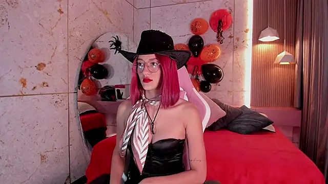 Snapshot of daphne_courtis chatting on October 17, 2025, 3:10 am daphne courtis online show from October 17, 2025, 3:10 am