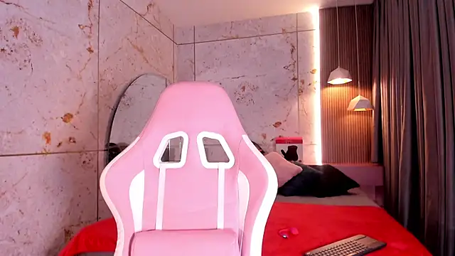 Snapshot of daphne_courtis chatting on November 27, 2025, 3:18 am daphne courtis online show from November 27, 2025, 3:18 am